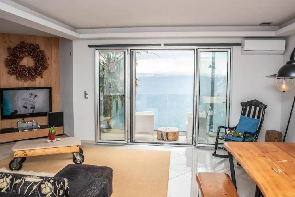 Οcean Blue Apartment In Chania location