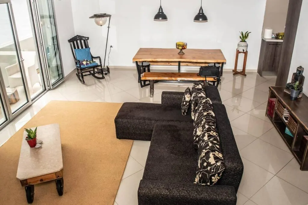 Οcean Blue Apartment In Chania Koumpeli