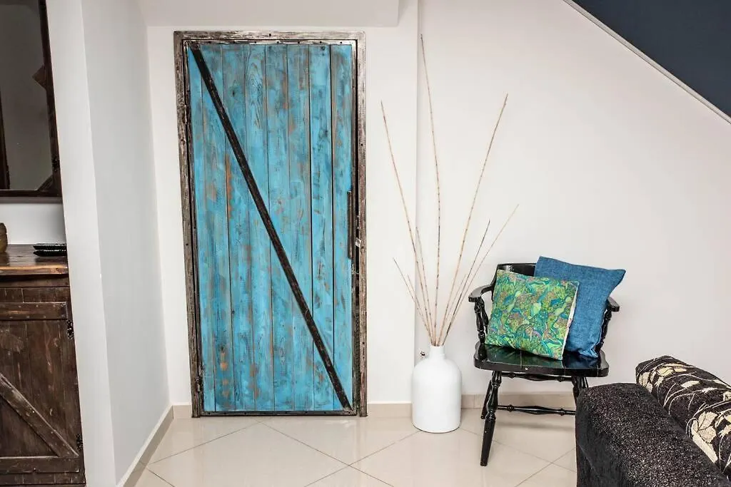 Οcean Blue Apartment In Chania Koumpeli Greece