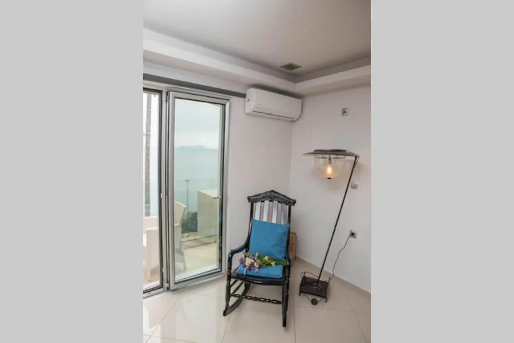 Οcean Blue Apartment In Chania Koumpeli Greece