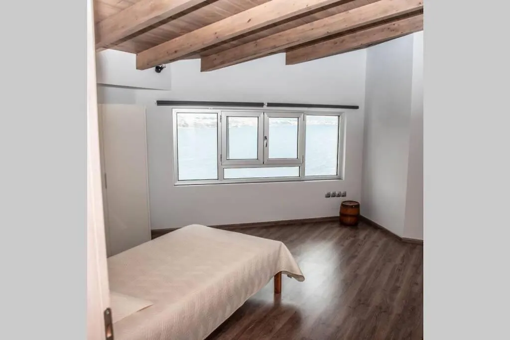 Οcean Blue Apartment In Chania Koumpeli