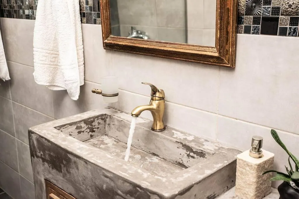 Οcean Blue Apartment In Chania Koumpeli